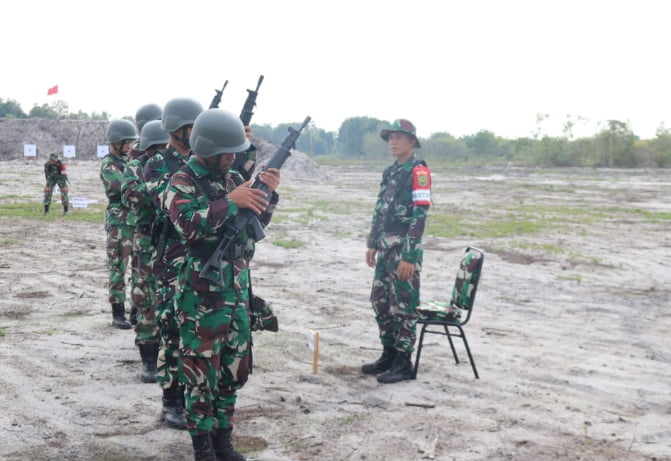 latihan menembak Kodim 0432