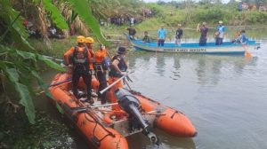 Proses pencarian korban oleh Tim SAR Gabungan